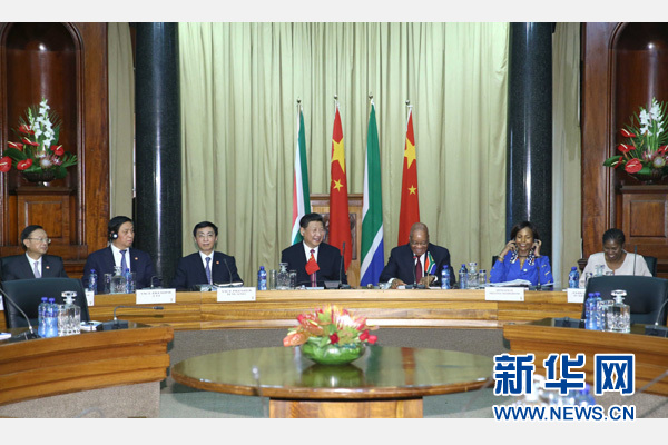 12月2日，國(guó)家主席習(xí)近平在比勒陀利亞同南非總統(tǒng)祖馬舉行會(huì)談。 新華社記者 馬占成 攝  