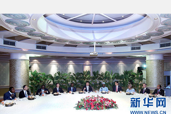 12月5日，國家主席習近平在約翰內斯堡再次集體會見17位非洲國家領導人。 新華社記者 姚大偉 攝