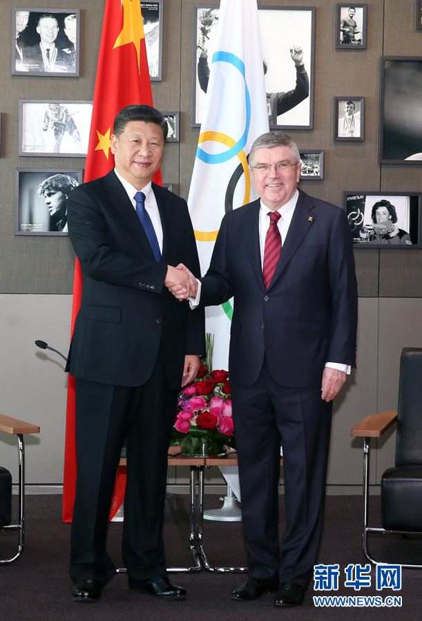 1月18日，國家主席習(xí)近平在瑞士洛桑國際奧林匹克博物館會見國際奧林匹克委員會主席巴赫。 新華社記者 姚大偉 攝