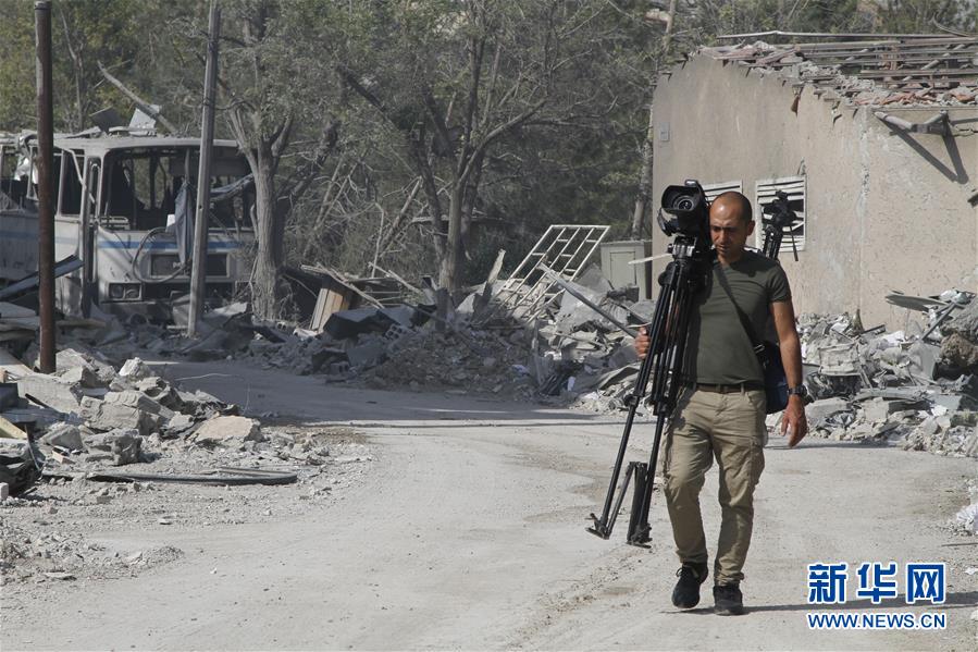 （國(guó)際&middot;圖文互動(dòng)）（1）假如真有化武，我們?cè)趺纯赡苓€站在這里？&mdash;&mdash;來(lái)自敘利亞人的追問(wèn)