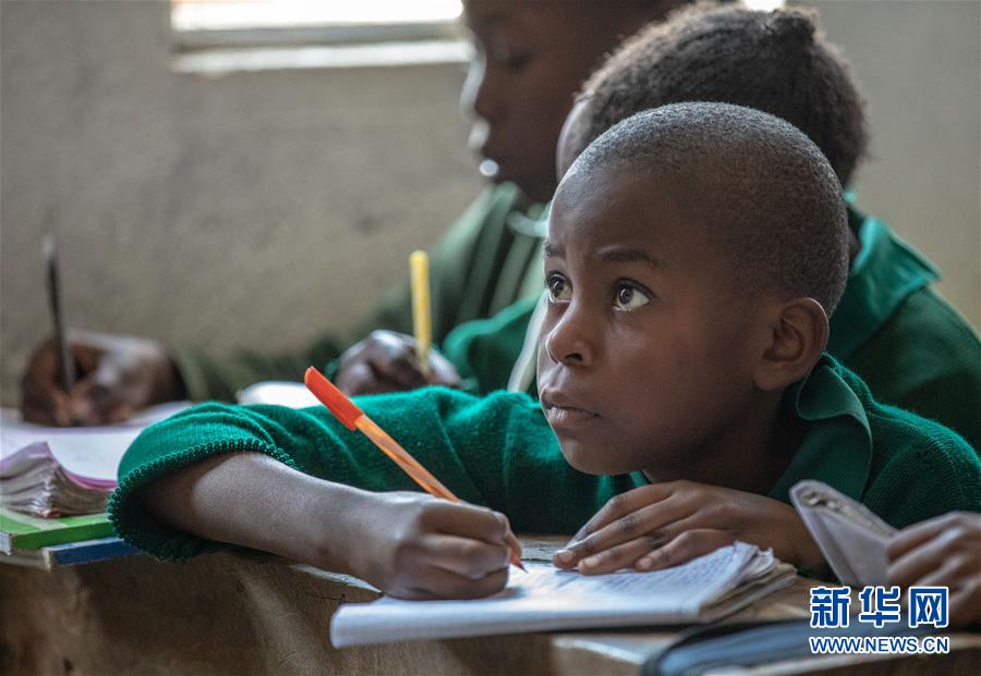 (國際)(2)幫肯尼亞孩子圓上學(xué)夢