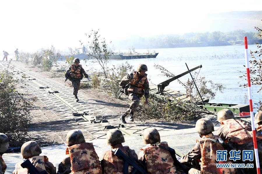 （國際&middot;圖文互動）（2）&ldquo;東方－2018&rdquo;戰(zhàn)略演習(xí)中俄聯(lián)合戰(zhàn)役演練正式開始