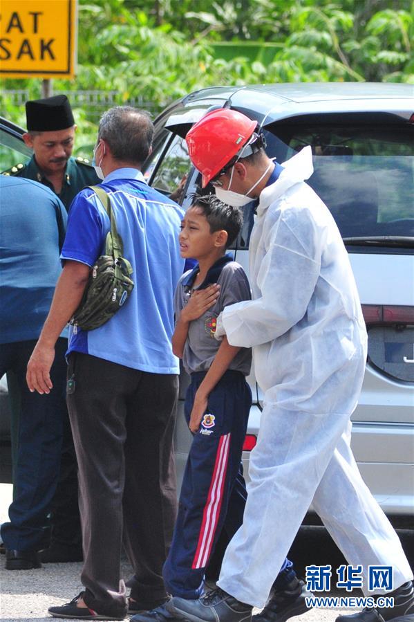 (國際)(2)馬來西亞因化學(xué)廢料污染停課學(xué)校增至111所