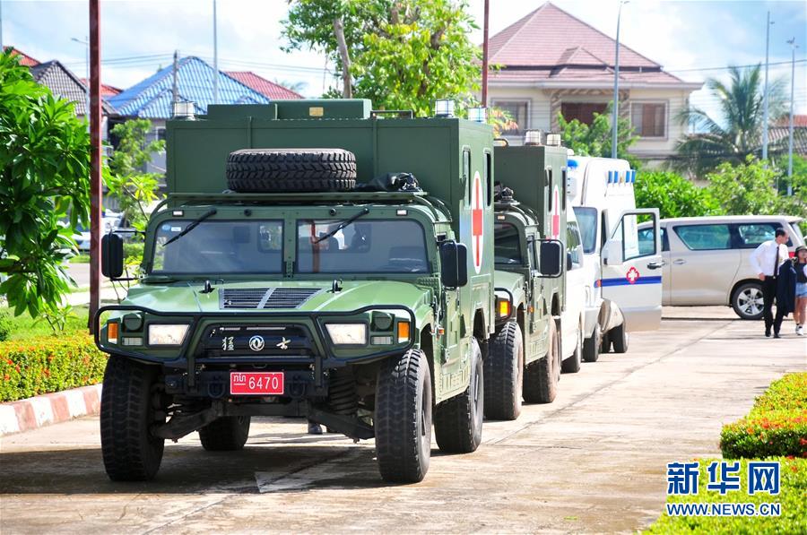 (國際·圖文互動(dòng))(1)老撾車禍?zhǔn)軅?0名中國游客回國