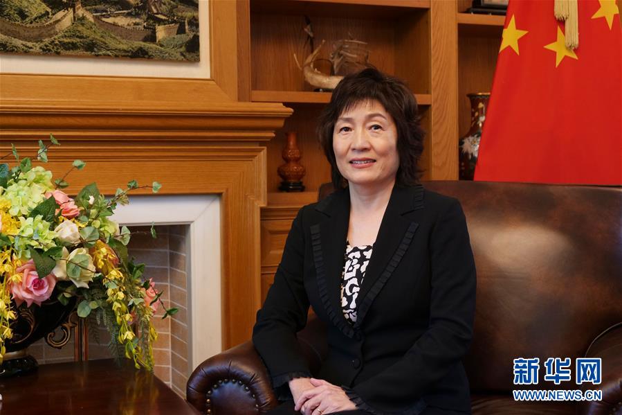 （習(xí)近平出訪配合稿&middot;圖文互動(dòng)）專訪：中希關(guān)系已成為不同國家間和平相處、合作共贏的典范&mdash;&mdash;訪中國駐希臘大使章啟月