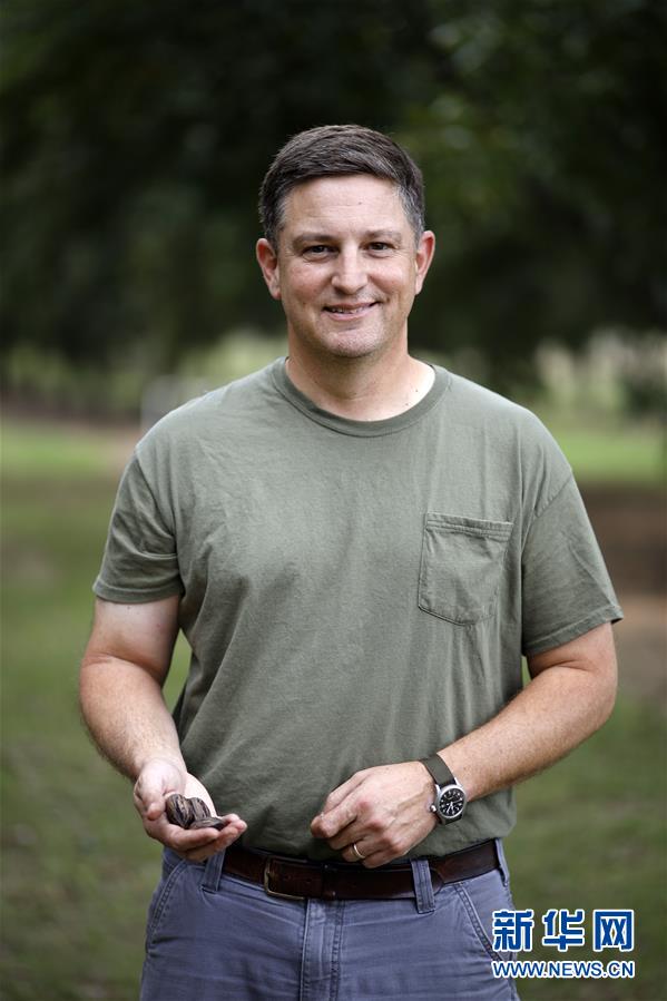 (國際·圖文互動)(3)通訊:期待美中盡早達成貿易協(xié)議——颶風和關稅夾擊下的美國山核桃種植戶盼重回中國市場