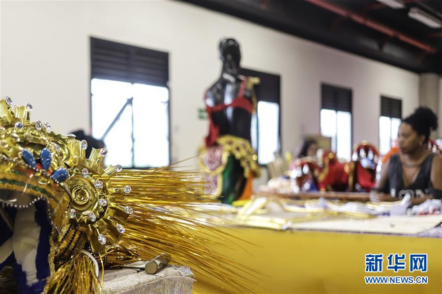 （國際&middot;圖文互動）（3）通訊：巴西舞校推出中國主題桑巴巡游