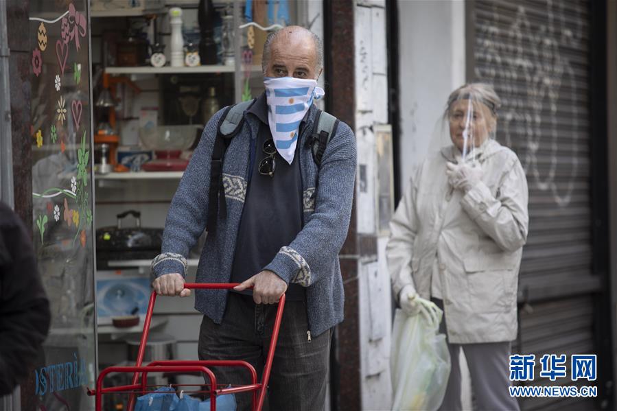 （國(guó)際疫情&middot;圖文互動(dòng)）（2）阿根廷防疫措施嚴(yán)格 民眾支持聲中有擔(dān)憂(yōu)