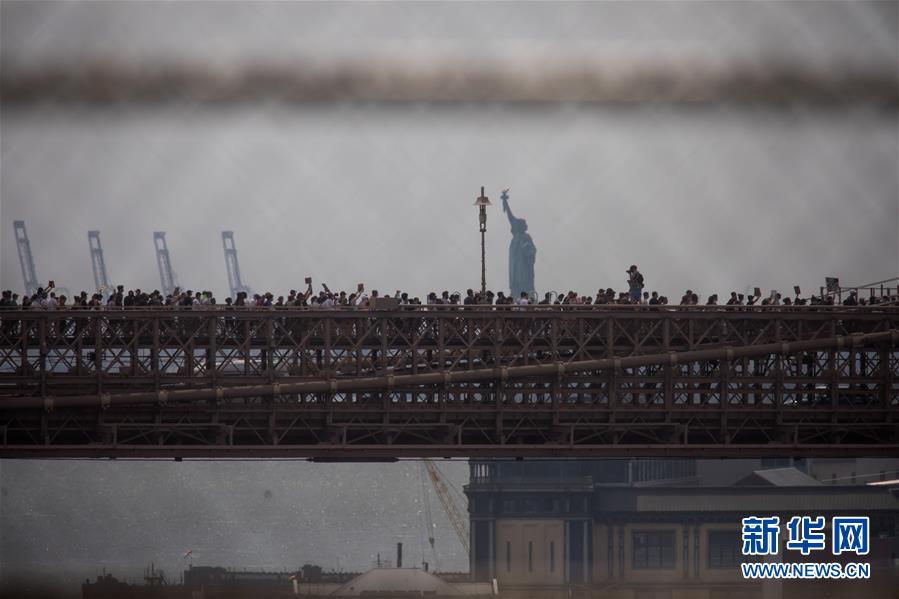 (國際)(5)美國民眾繼續(xù)舉行游行示威抗議種族歧視