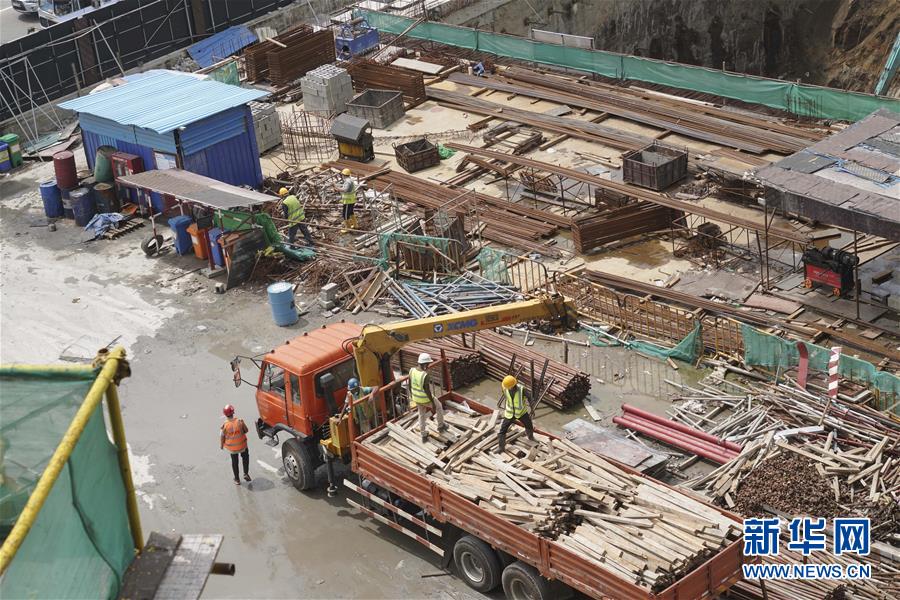 （國際&middot;圖文互動）（1）中國港灣科倫坡房建項(xiàng)目復(fù)工目擊記