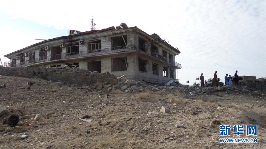 (國(guó)際)(2)阿富汗警察營(yíng)地遇襲