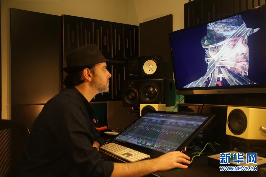 （海外抗疫故事&middot;圖文互動(dòng)）（2）通訊：用原創(chuàng)音樂支持中國(guó)抗擊新冠疫情的以色列歌手