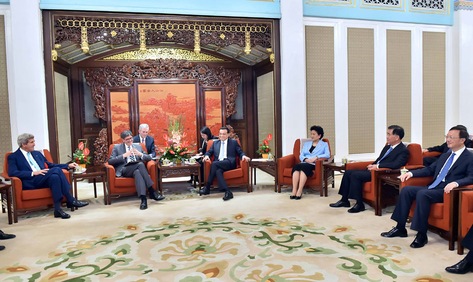 李克強(qiáng)會(huì)見美國(guó)國(guó)務(wù)卿克里和財(cái)長(zhǎng)雅各布&middot;盧