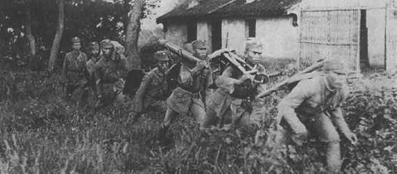 《浴血奮戰(zhàn)&mdash;&mdash;檔案里的中國抗戰(zhàn)》第二集：八一三淞滬會(huì)戰(zhàn)