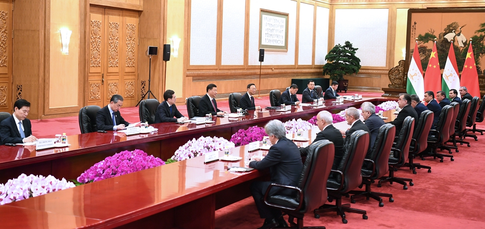 2019年4月28日：習(xí)近平會(huì)見(jiàn)塔吉克斯坦總統(tǒng)拉赫蒙