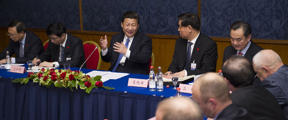 習(xí)近平會(huì)見俄羅斯?jié)h學(xué)家、學(xué)漢語的學(xué)生和媒體代表