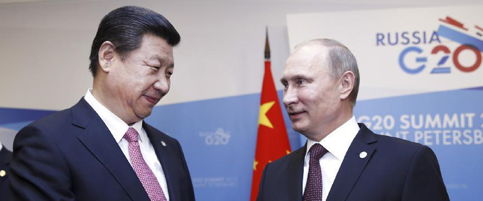 2013年9月，習(xí)近平在圣彼得堡會(huì)見普京