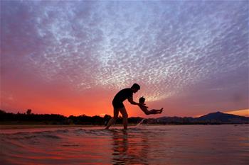 天光&middot;云影